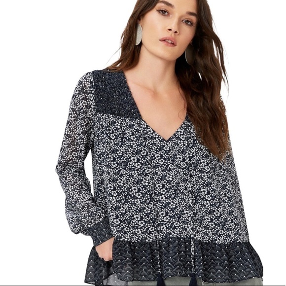 Tularosa Harrison Boho Navy & White Tassel Tie Printed Top - Picture 14 of 14